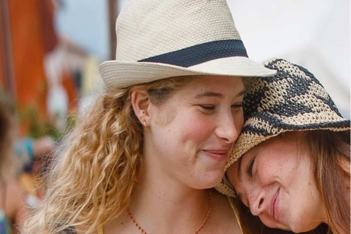 greta e asia in una scena de la ricetta della felicità
