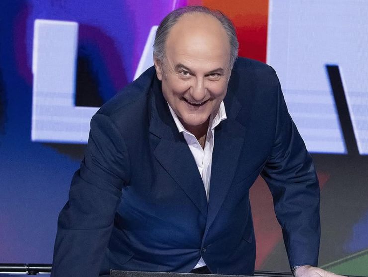 gerry scotti a la ruota della fortuna