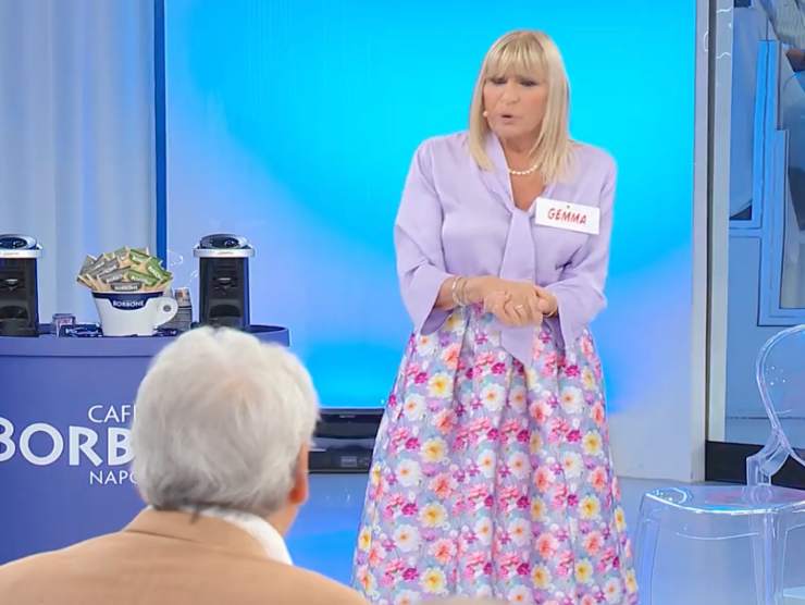 gemma nello studio di uomini e donne